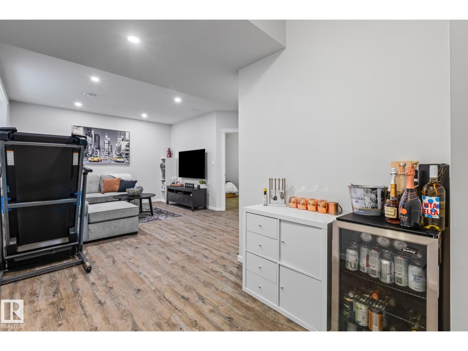 












15 Roberge CL

,
St. Albert,




Alberta
T8N7S7

