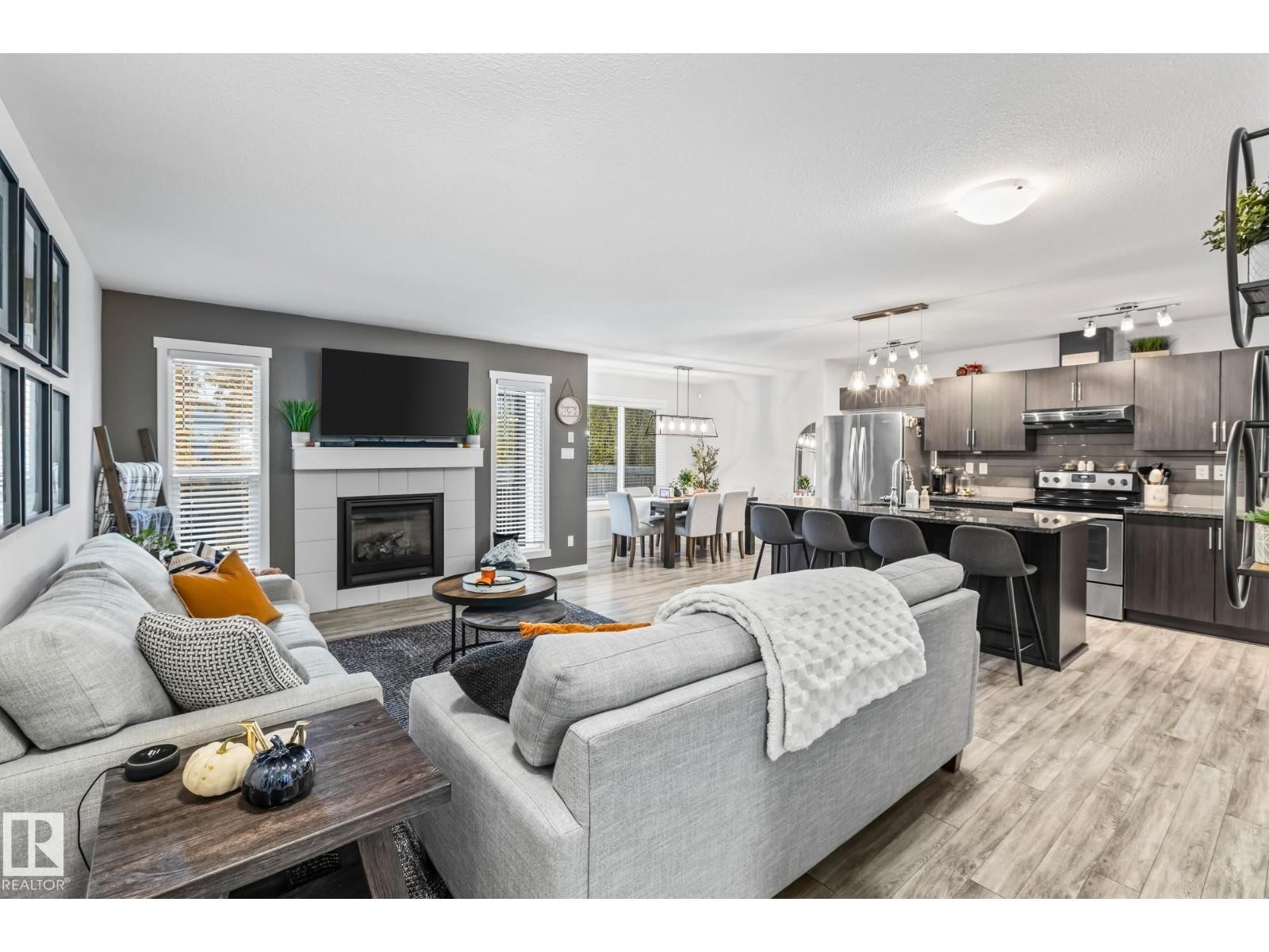 












15 Roberge CL

,
St. Albert,




Alberta
T8N7S7

