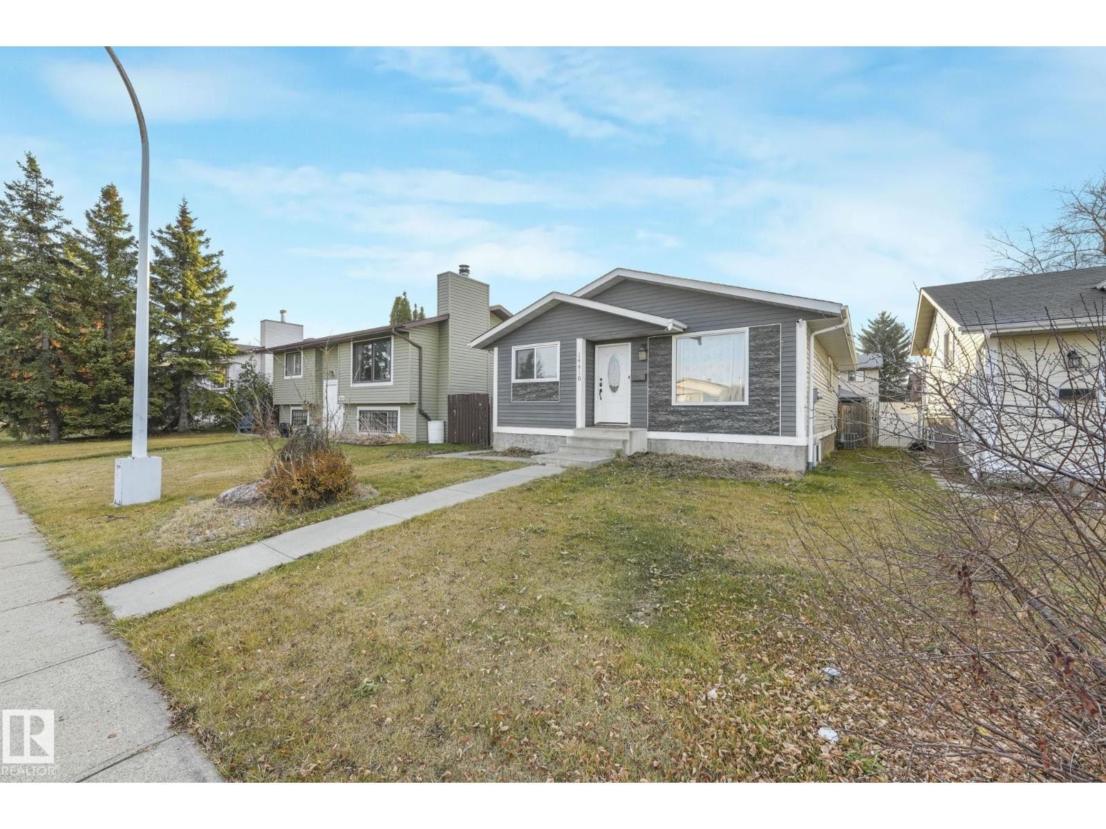 












14416 31 ST NW

,
Edmonton,




Alberta
T5Y1Y8

