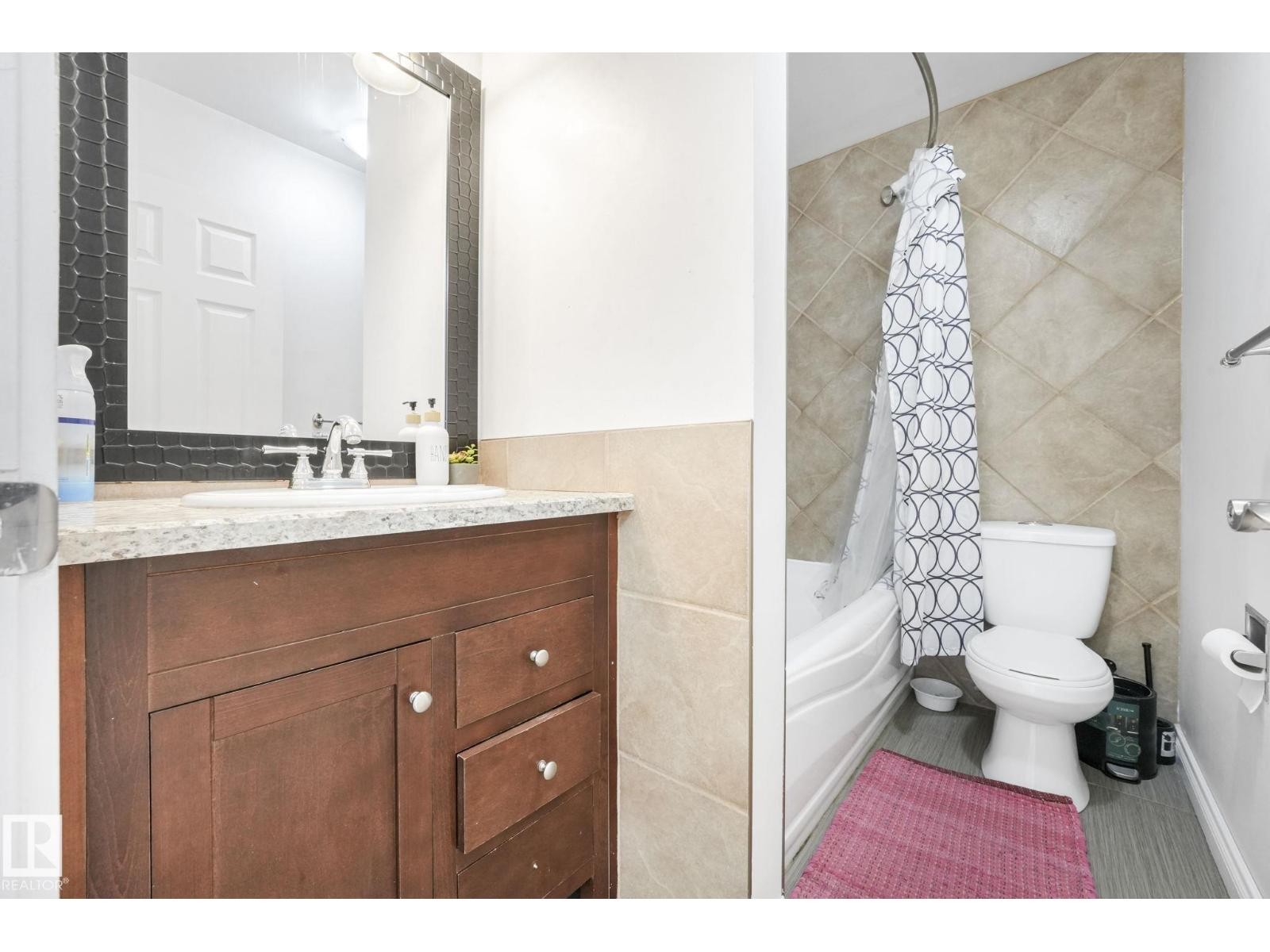 












14416 31 ST NW

,
Edmonton,




Alberta
T5Y1Y8

