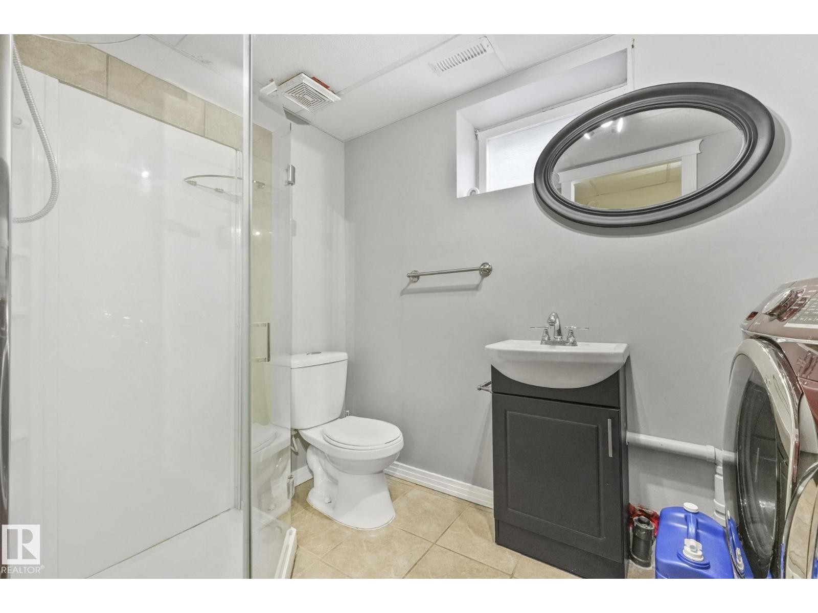 












14416 31 ST NW

,
Edmonton,




Alberta
T5Y1Y8

