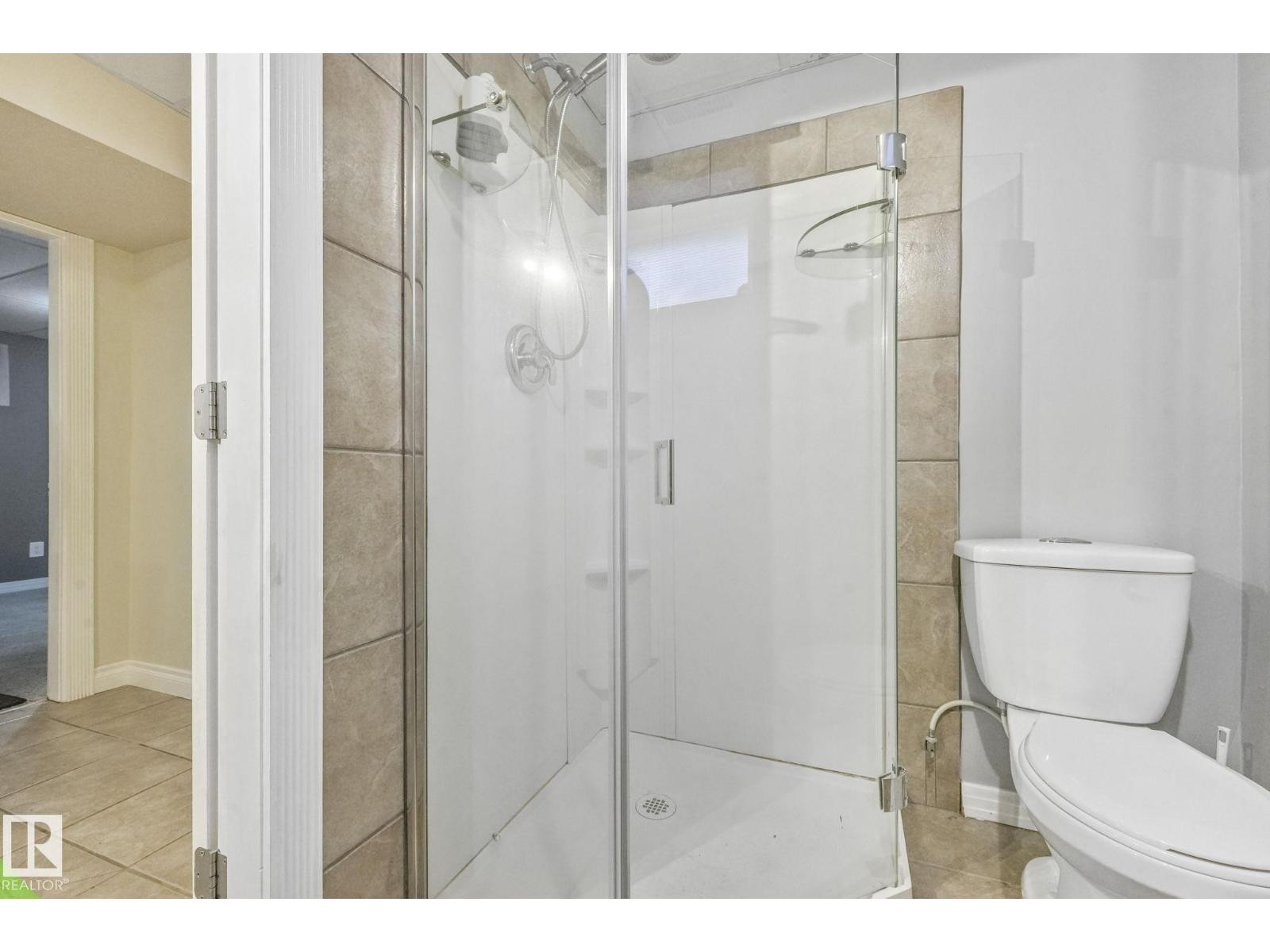 












14416 31 ST NW

,
Edmonton,




Alberta
T5Y1Y8

