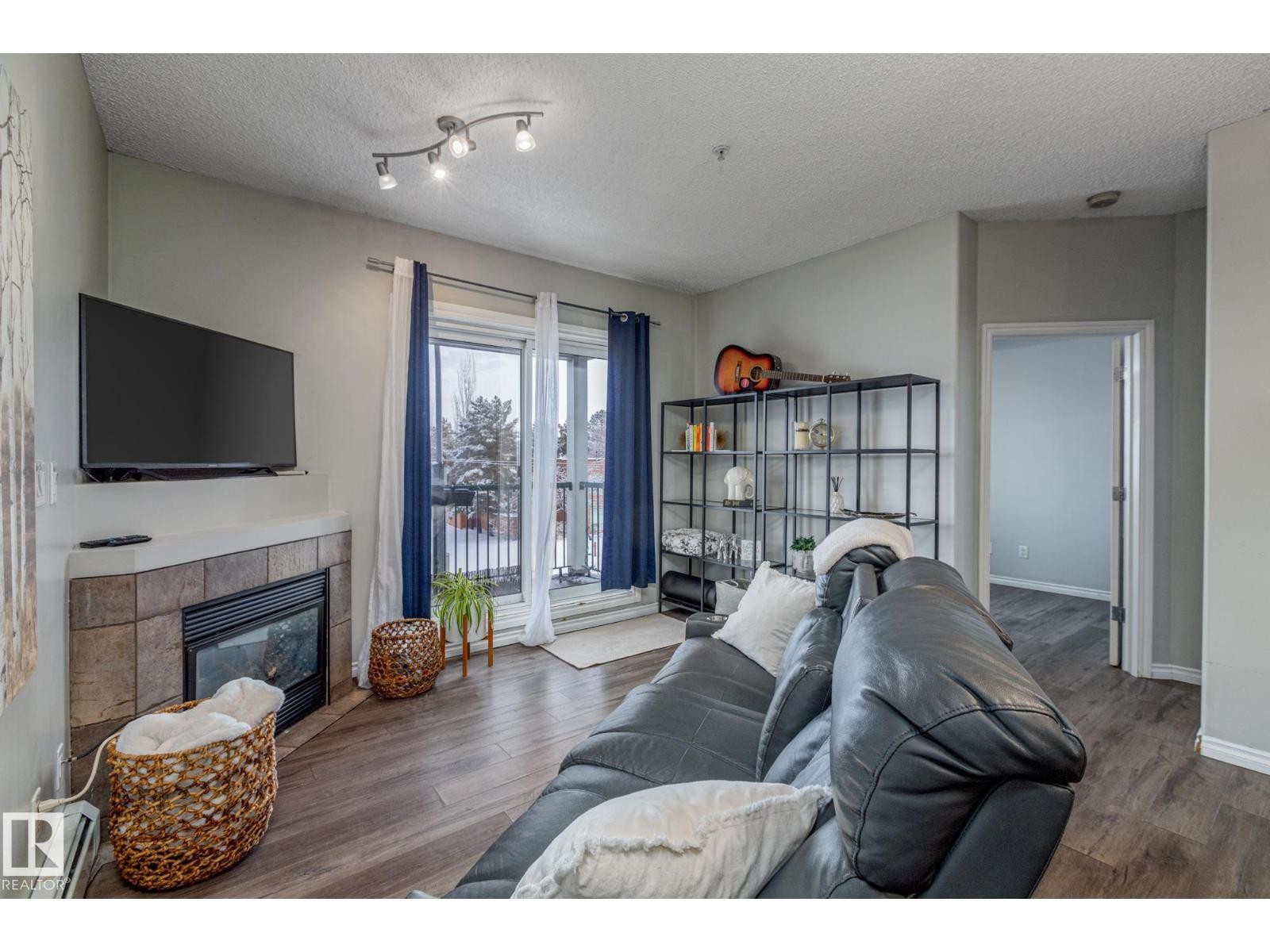 












#208 10118 95 ST NW

,
Edmonton,




Alberta
T5H4R6

