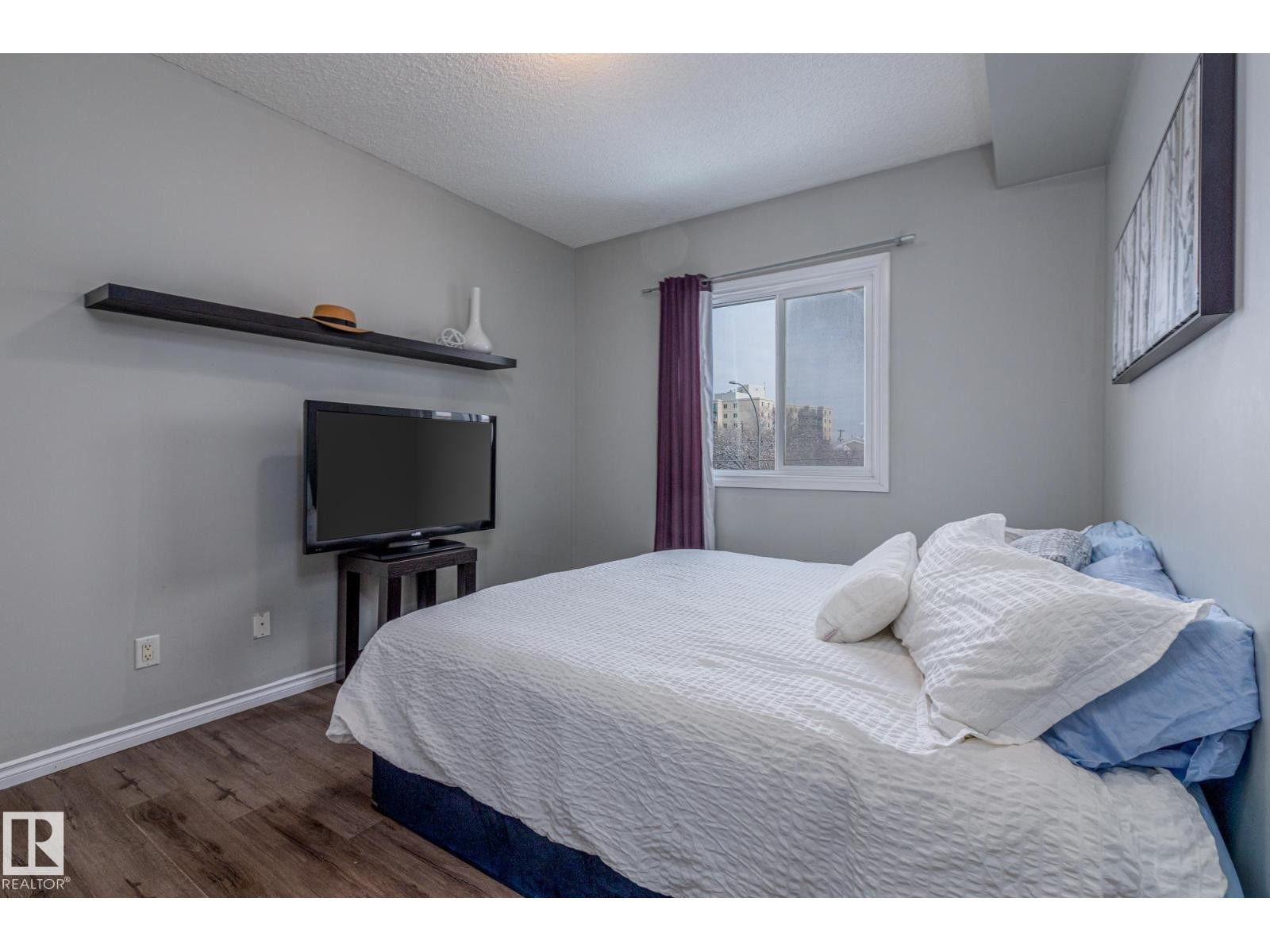 












#208 10118 95 ST NW

,
Edmonton,




Alberta
T5H4R6

