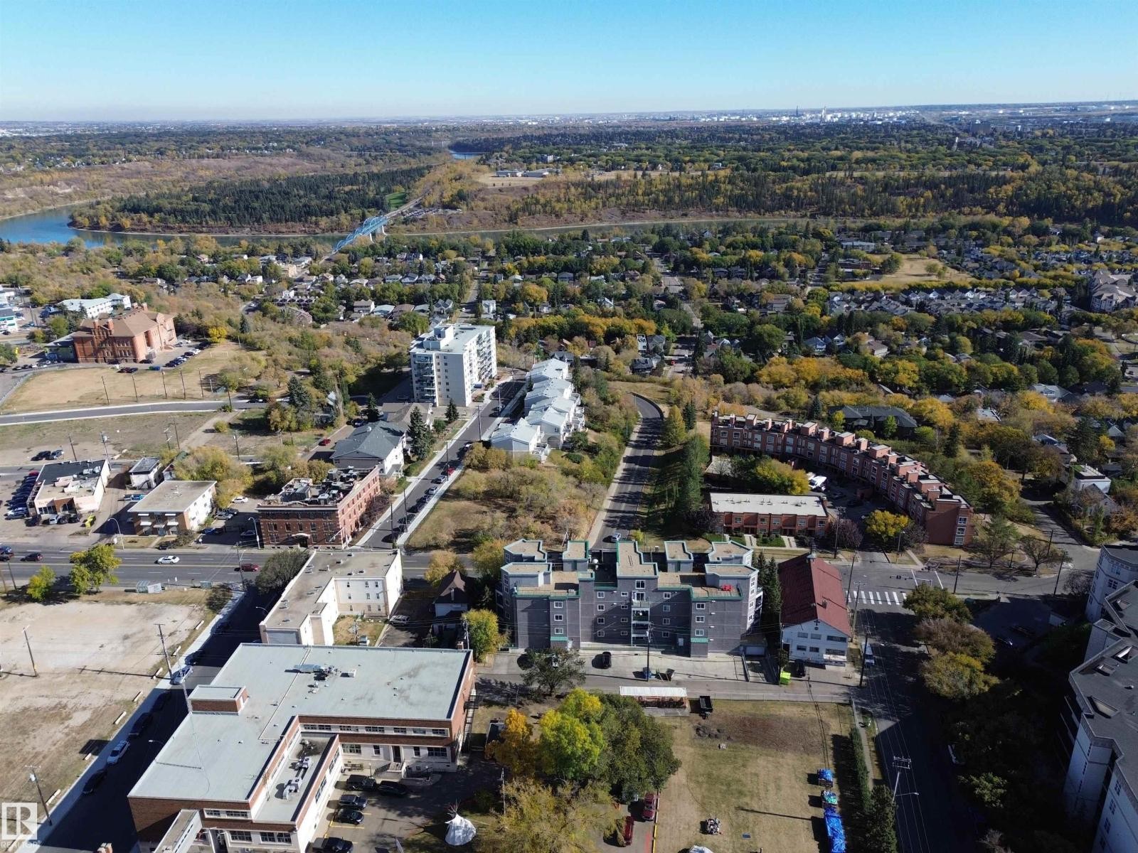 












#208 10118 95 ST NW

,
Edmonton,




Alberta
T5H4R6

