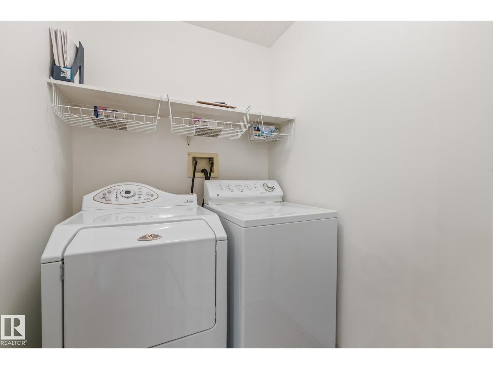 












#104 45 GERVAIS RD

,
St. Albert,




Alberta
T8N6H7

