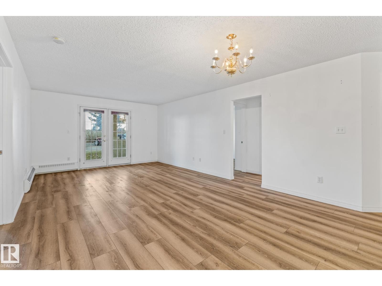 












#104 45 GERVAIS RD

,
St. Albert,




Alberta
T8N6H7

