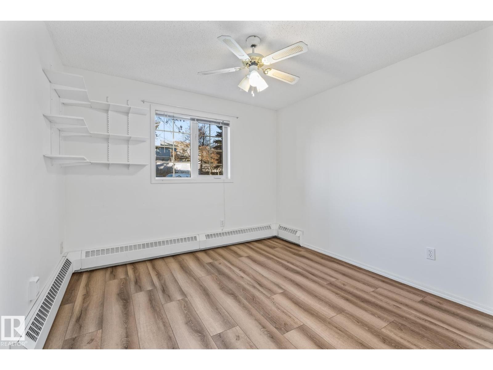 












#104 45 GERVAIS RD

,
St. Albert,




Alberta
T8N6H7

