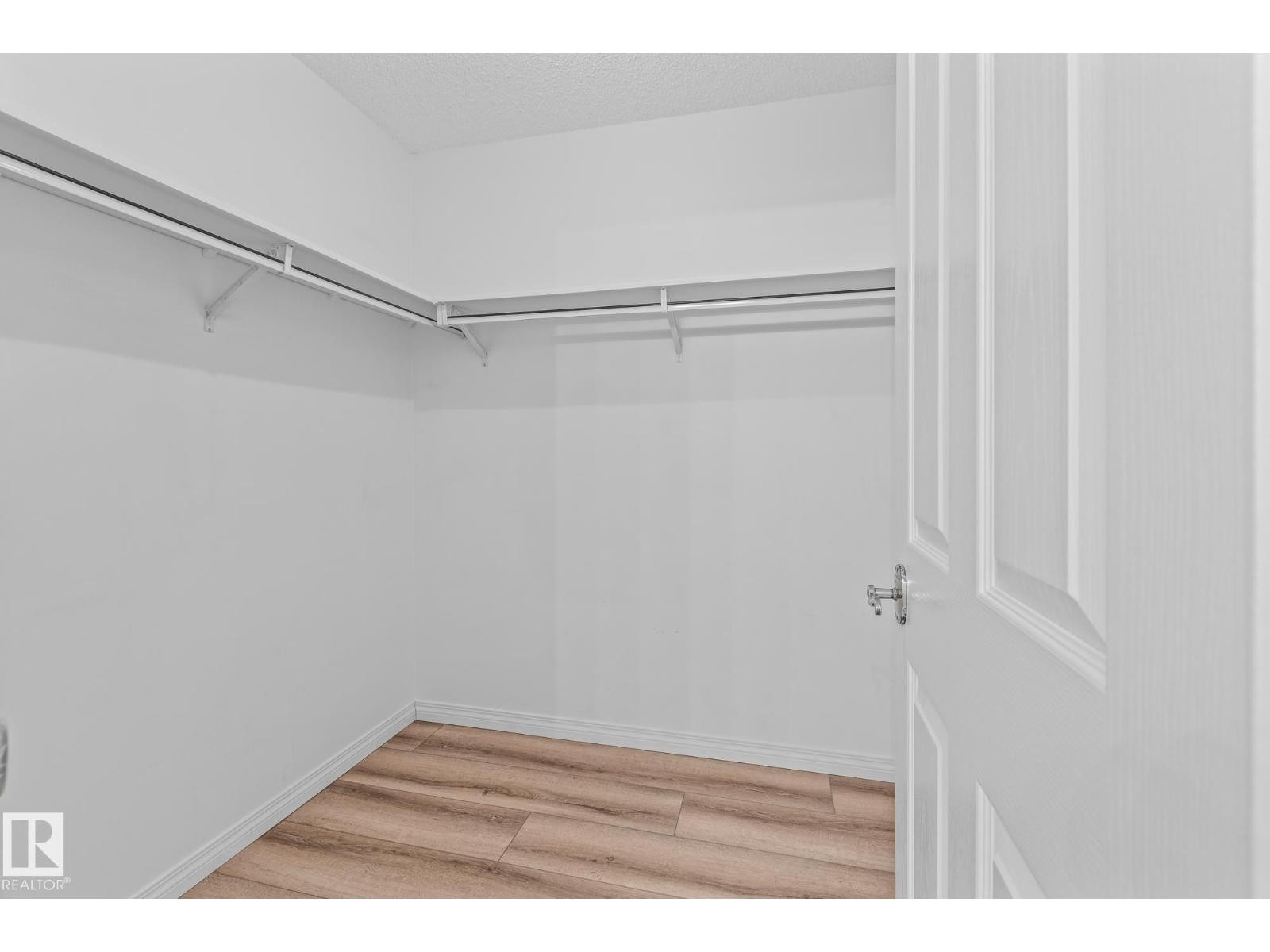 












#104 45 GERVAIS RD

,
St. Albert,




Alberta
T8N6H7

