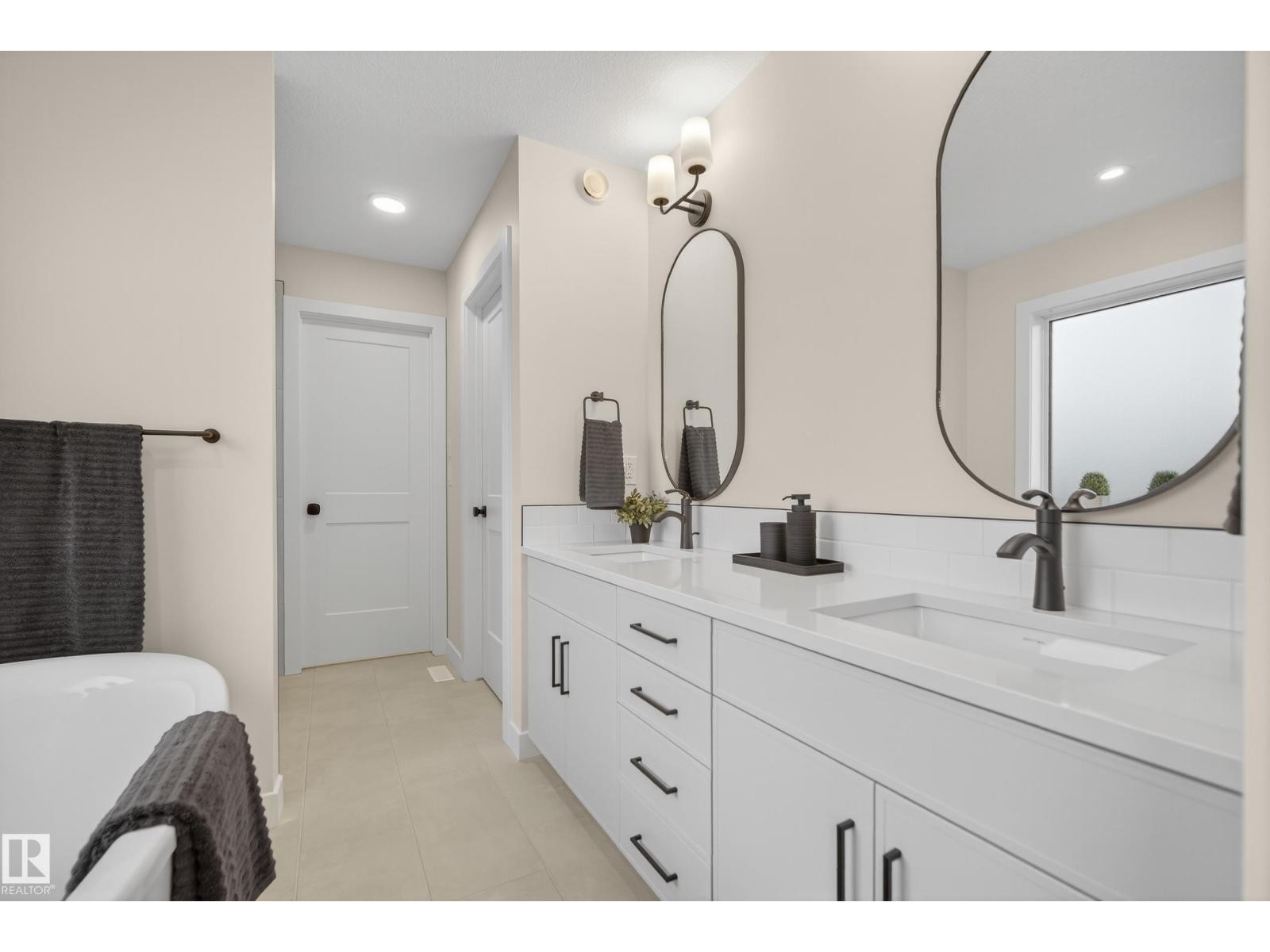 












29 PRESCOTT CL

,
Spruce Grove,




Alberta
T7X0R3

