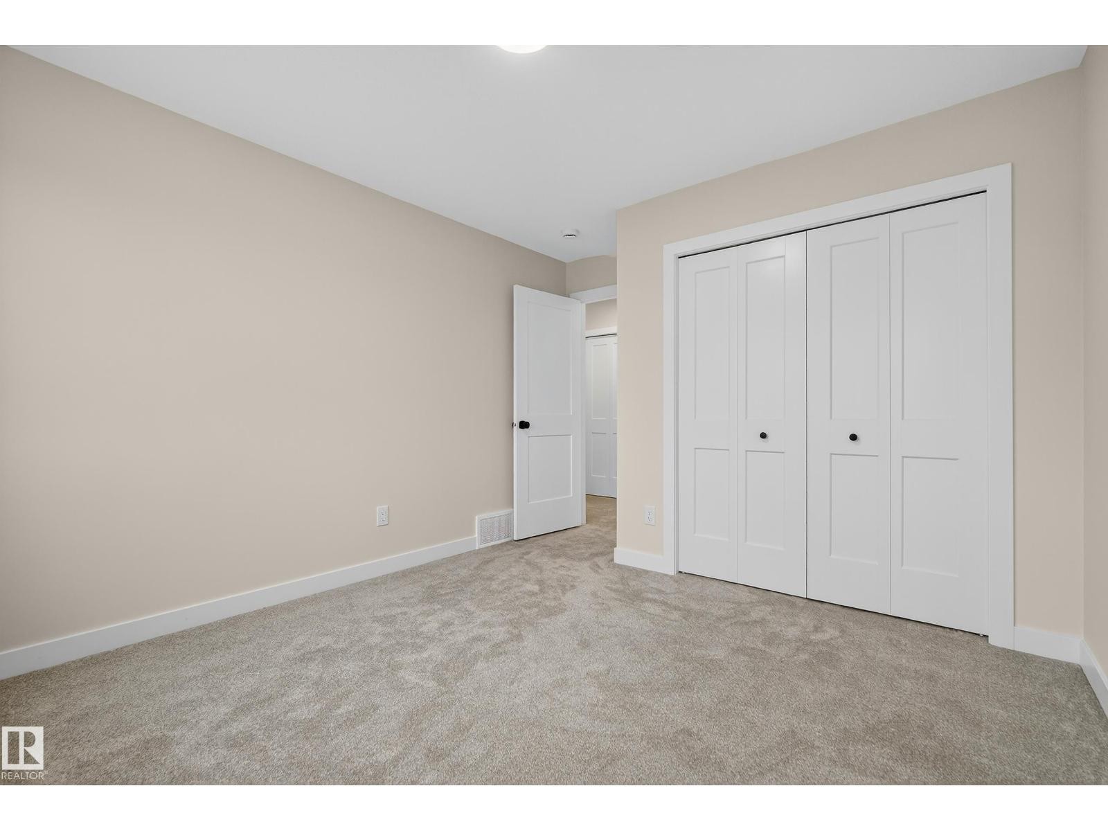 












29 PRESCOTT CL

,
Spruce Grove,




Alberta
T7X0R3

