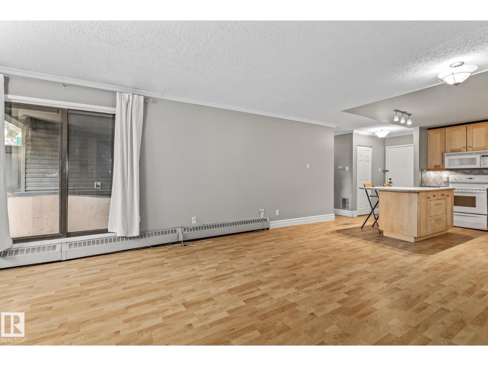 












#G7 10148 118 ST NW

,
Edmonton,




Alberta
T5K1Y4

