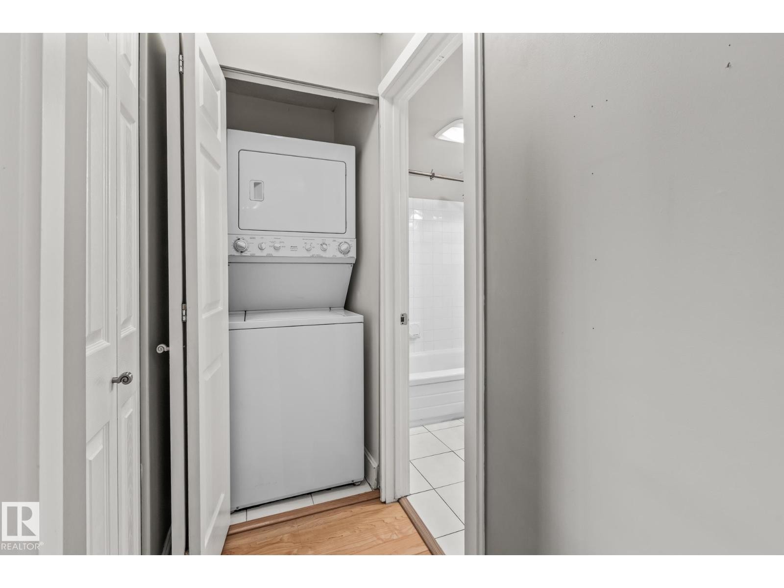 












#G7 10148 118 ST NW

,
Edmonton,




Alberta
T5K1Y4

