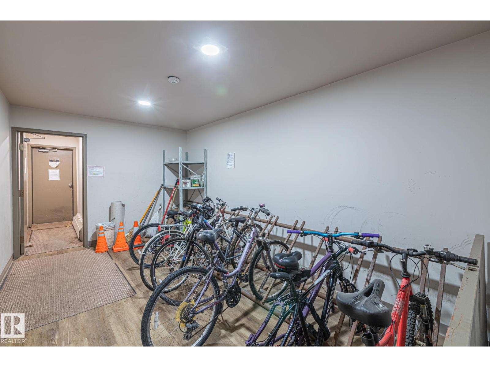 












#G7 10148 118 ST NW

,
Edmonton,




Alberta
T5K1Y4

