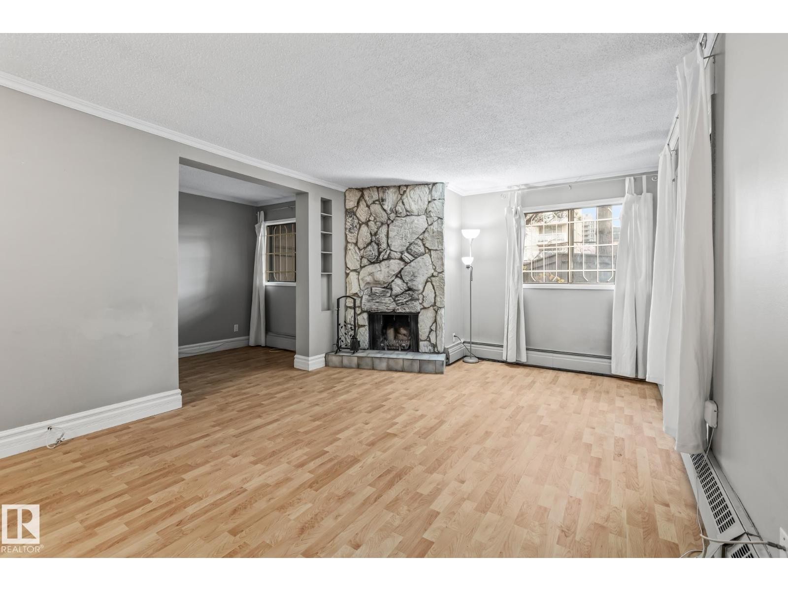 












#G7 10148 118 ST NW

,
Edmonton,




Alberta
T5K1Y4

