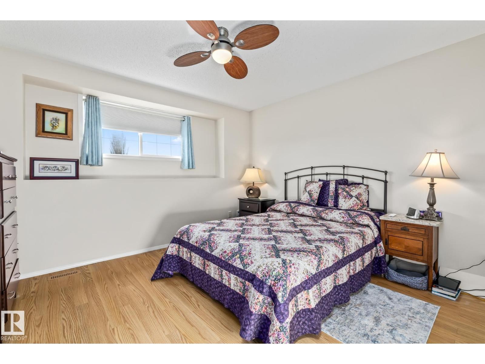 












4701 49 ST

,
Legal,




Alberta
T0G1L0

