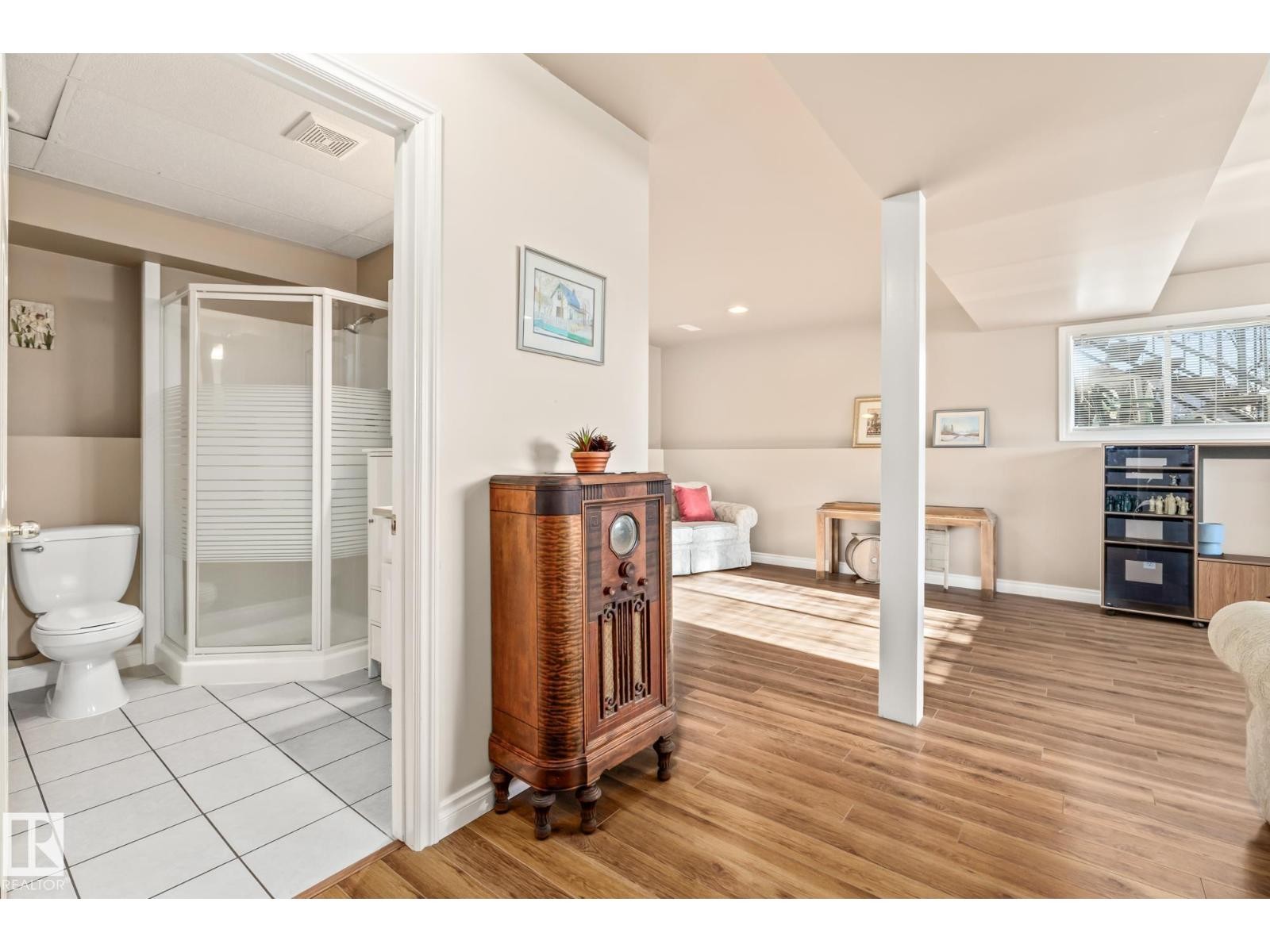 












4701 49 ST

,
Legal,




Alberta
T0G1L0

