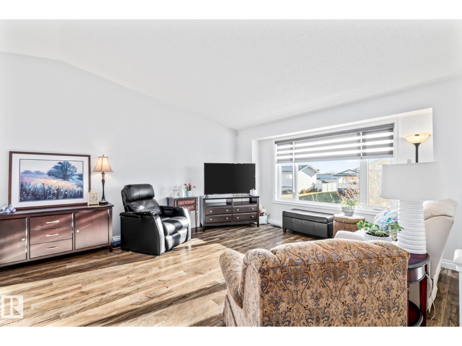 












4701 49 ST

,
Legal,




Alberta
T0G1L0

