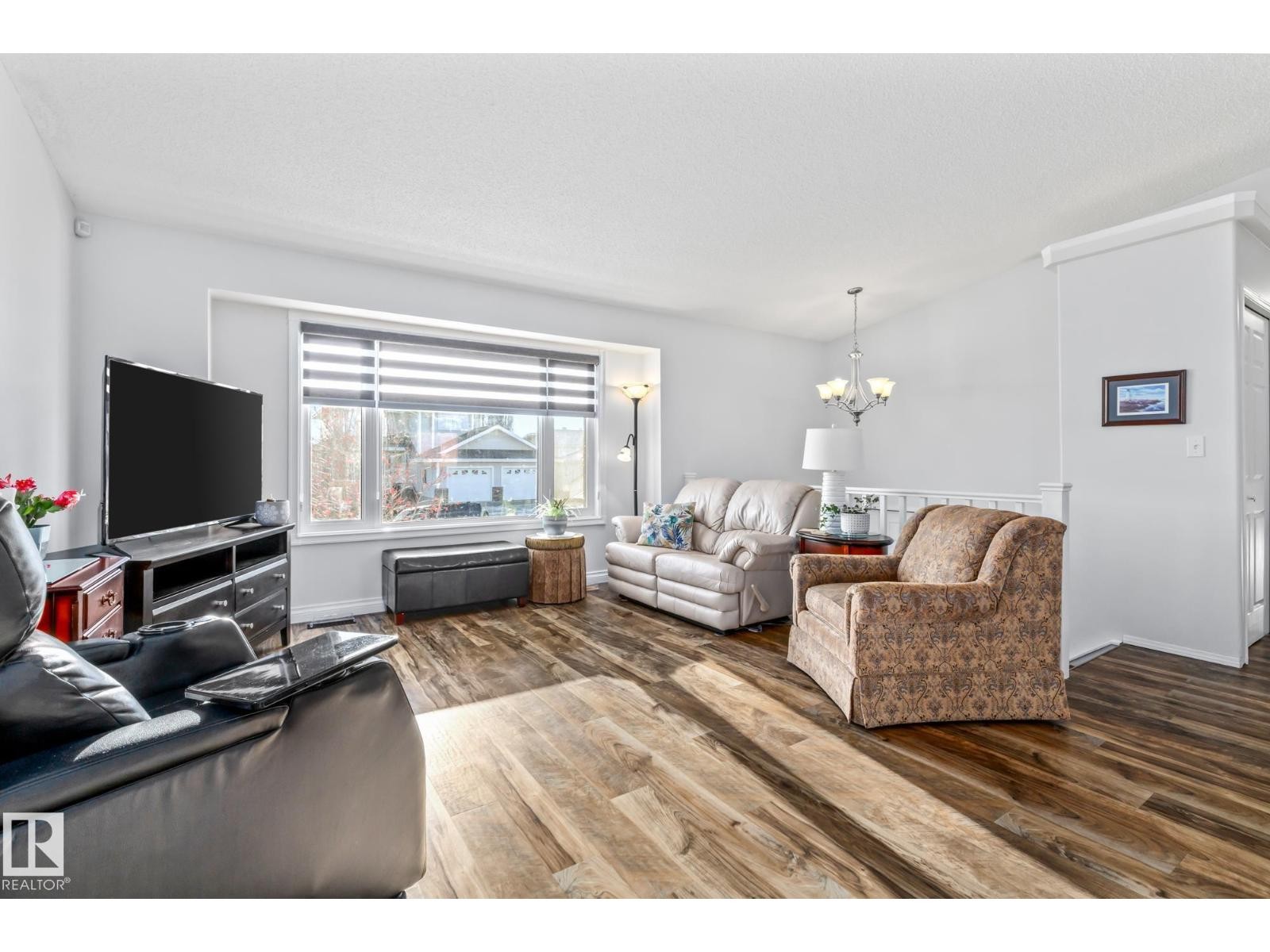 












4701 49 ST

,
Legal,




Alberta
T0G1L0

