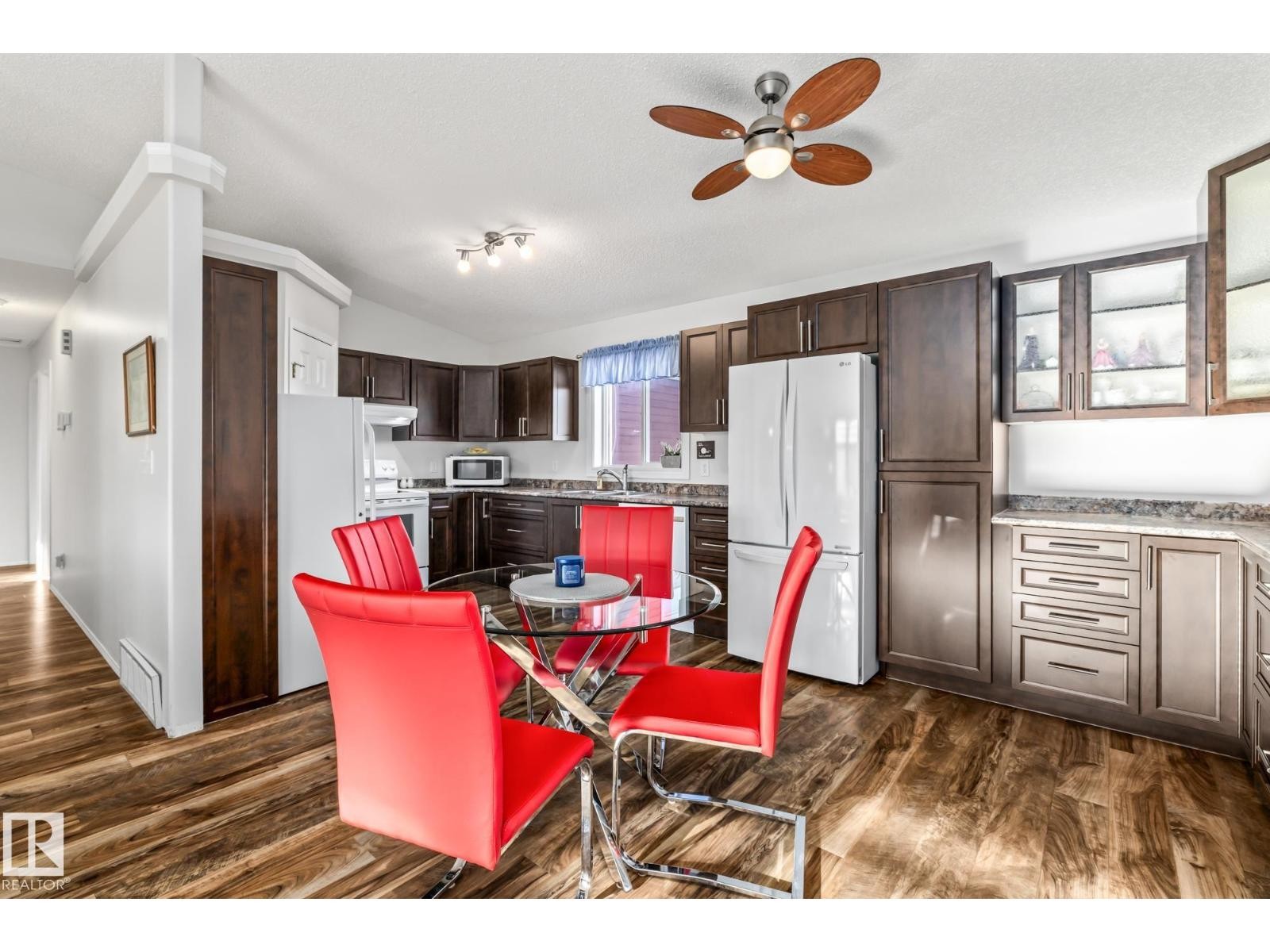 












4701 49 ST

,
Legal,




Alberta
T0G1L0

