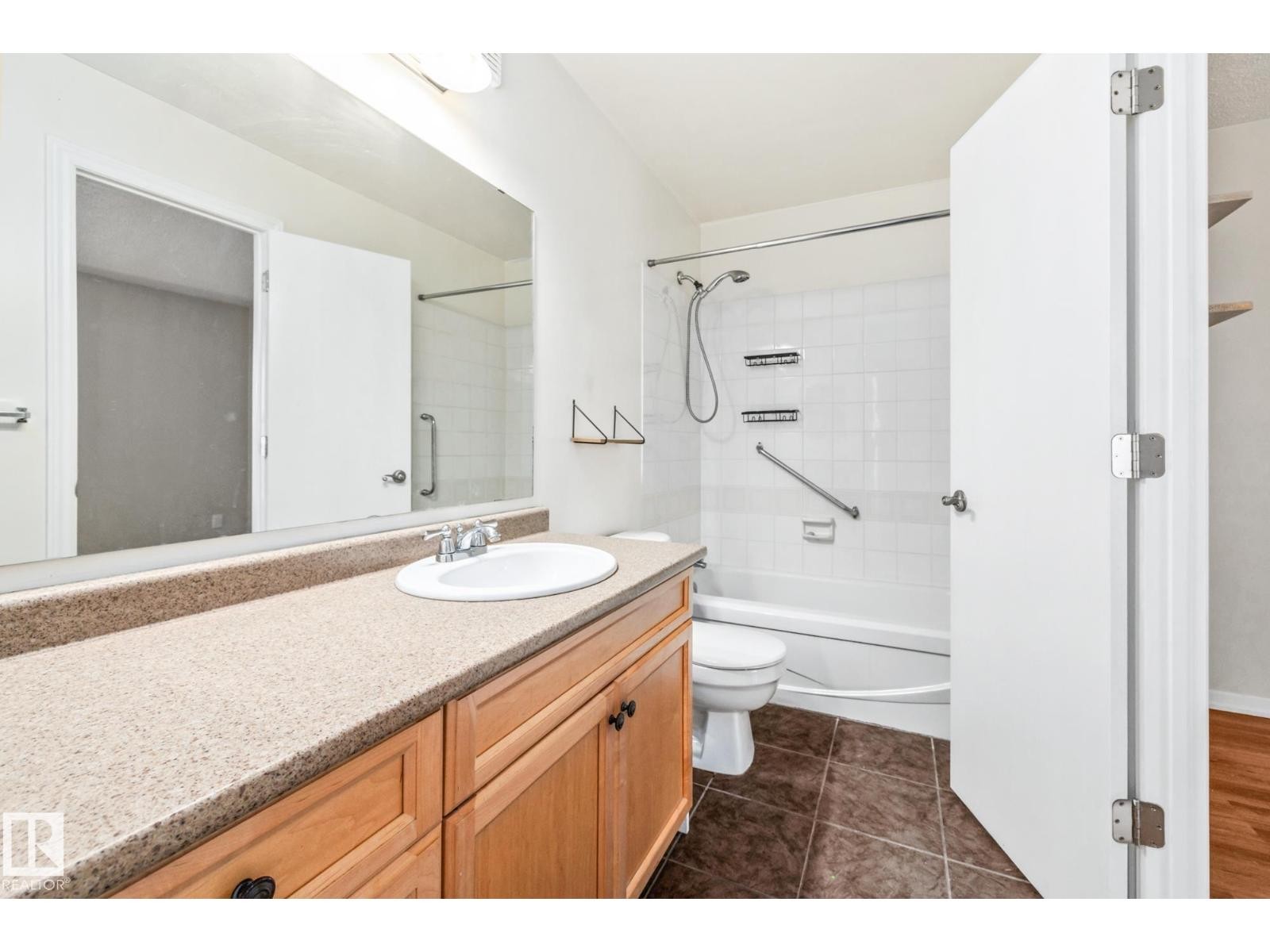 












#136 70 WOODLANDS RD

,
St. Albert,




Alberta
T8N5H4

