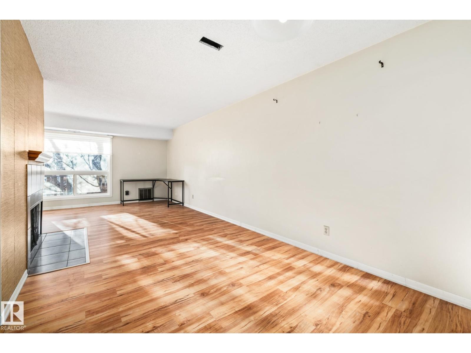 












#136 70 WOODLANDS RD

,
St. Albert,




Alberta
T8N5H4

