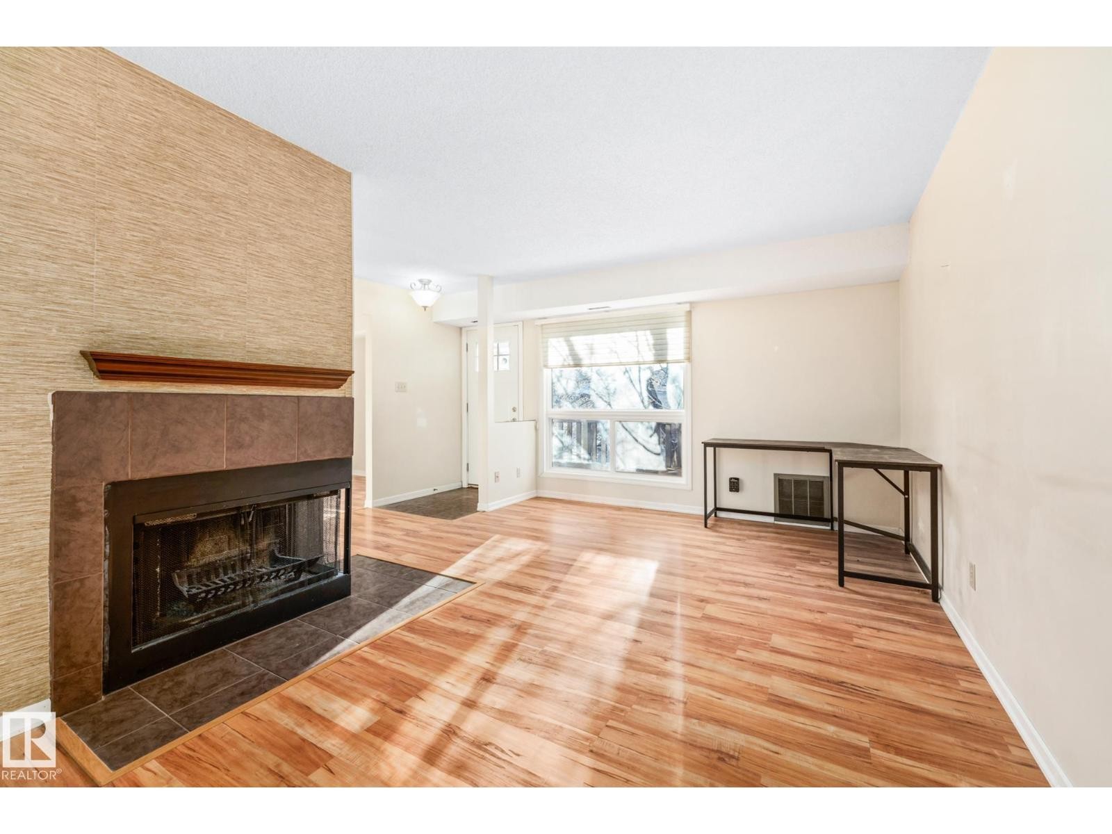 












#136 70 WOODLANDS RD

,
St. Albert,




Alberta
T8N5H4

