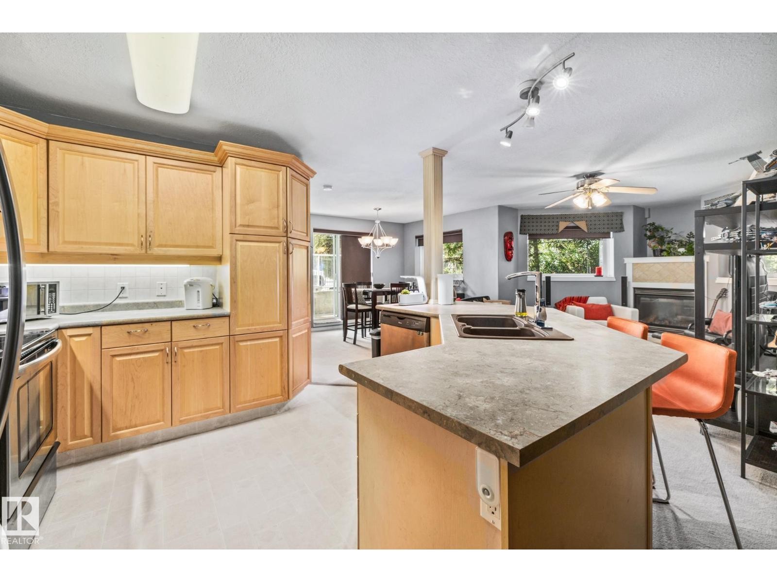 












#107 6708 90 AV NW

,
Edmonton,




Alberta
T6B0P2

