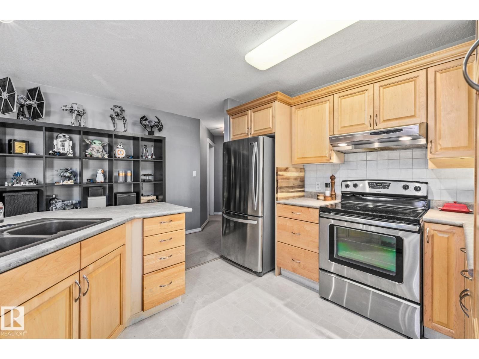 












#107 6708 90 AV NW

,
Edmonton,




Alberta
T6B0P2

