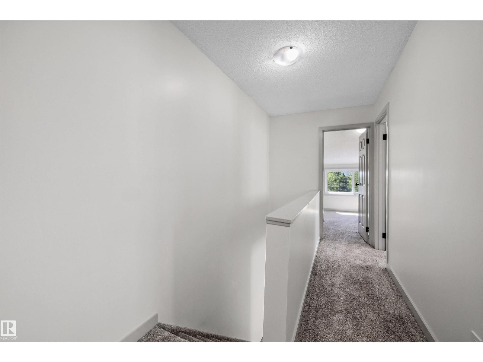 












189 LANCASTER TC NW

,
Edmonton,




Alberta
T5X5T2

