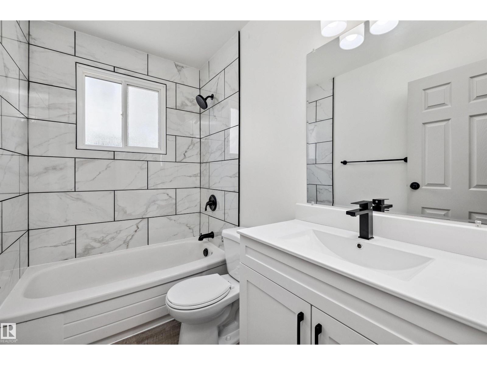 












189 LANCASTER TC NW

,
Edmonton,




Alberta
T5X5T2

