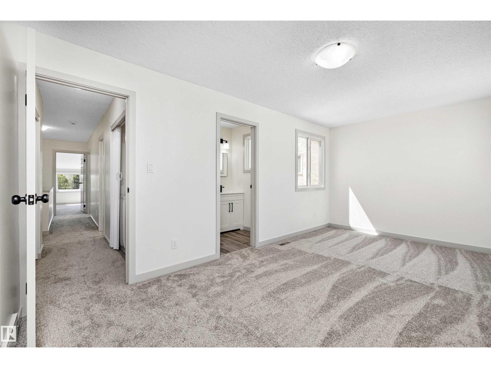 












189 LANCASTER TC NW

,
Edmonton,




Alberta
T5X5T2

