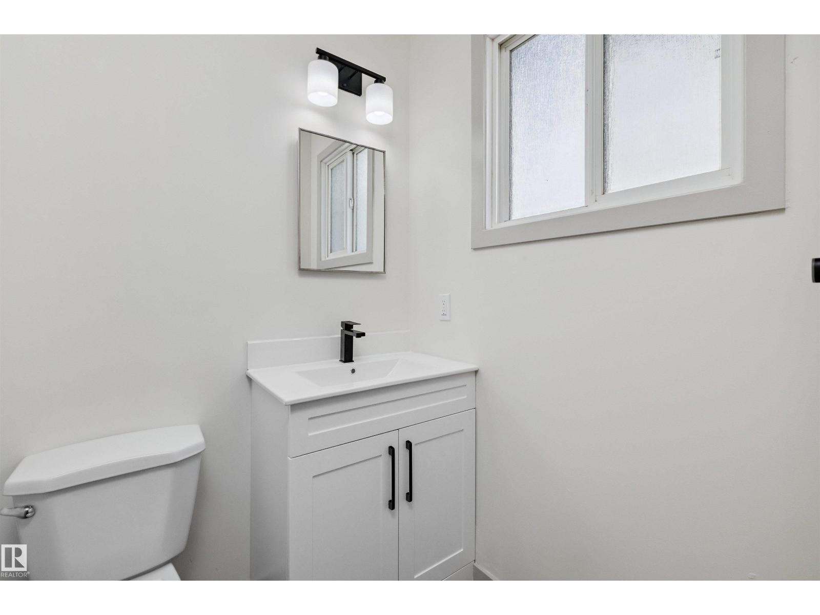 












189 LANCASTER TC NW

,
Edmonton,




Alberta
T5X5T2

