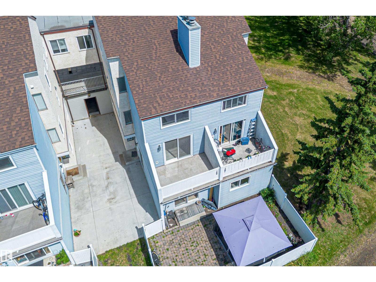 












189 LANCASTER TC NW

,
Edmonton,




Alberta
T5X5T2

