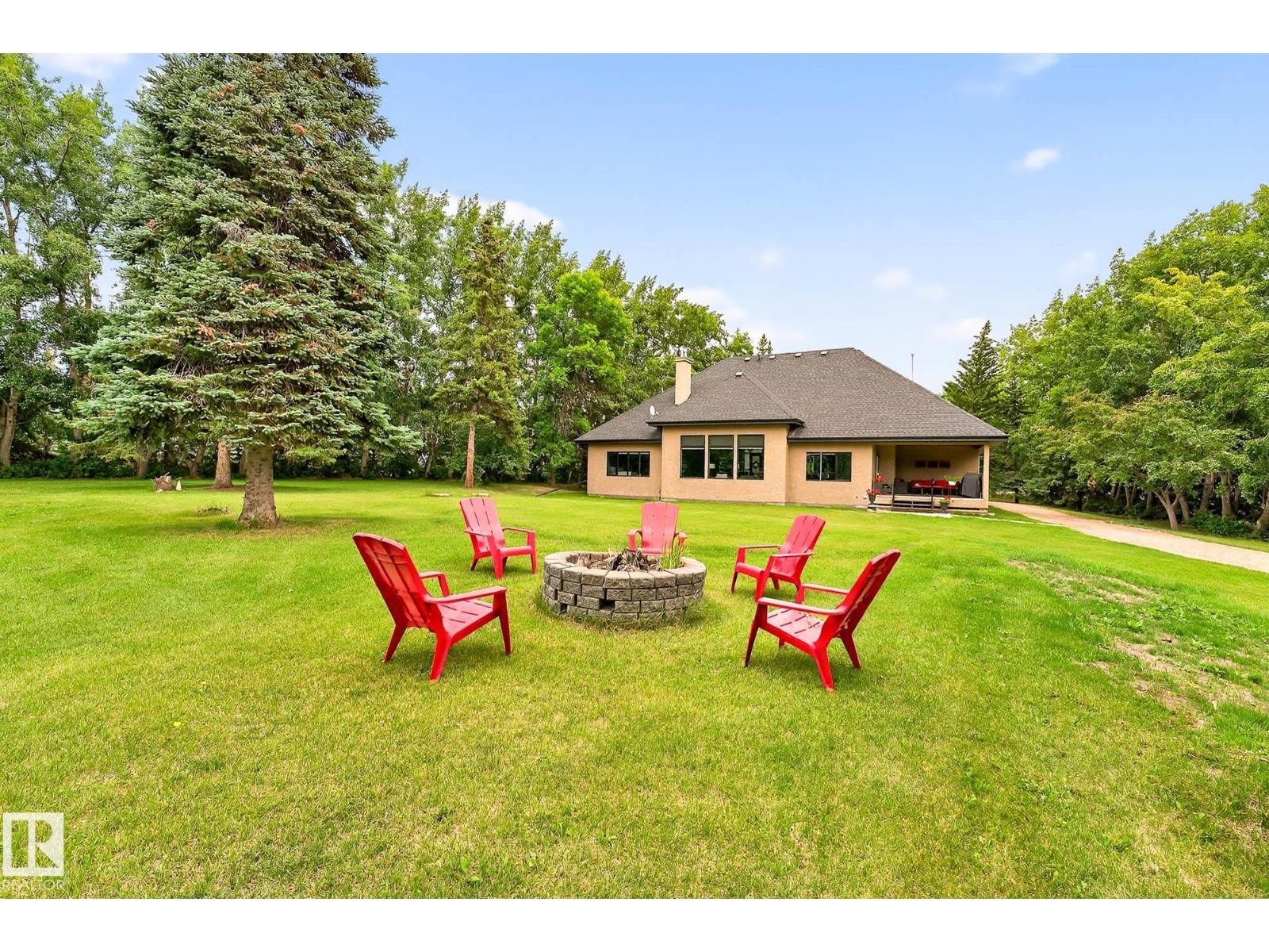 












#131 24203 TWP ROAD 554

,
Rural Sturgeon County,




Alberta
T8T1X9

