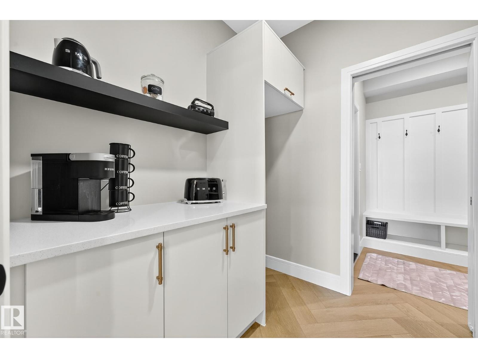 












37 EDGEFIELD WY

,
St. Albert,




Alberta
T8N8A1

