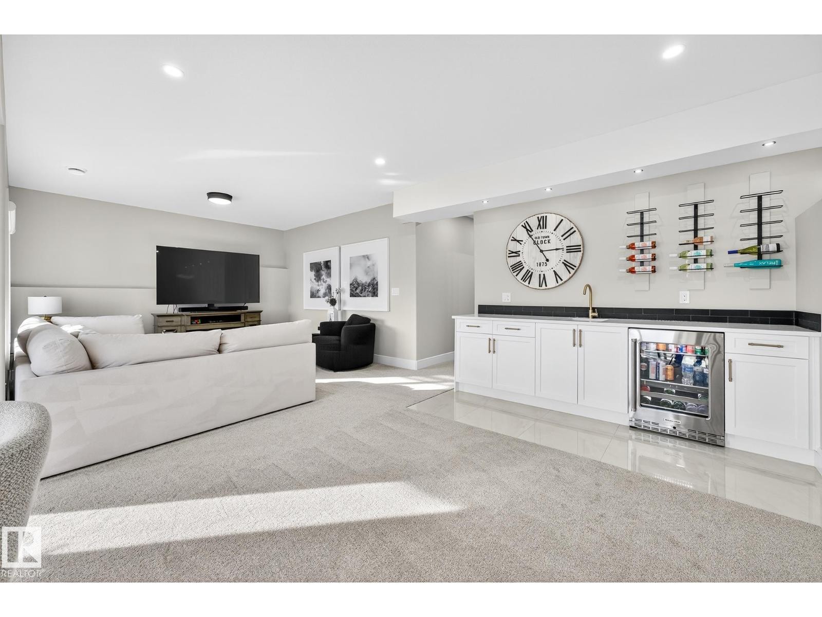 












37 EDGEFIELD WY

,
St. Albert,




Alberta
T8N8A1

