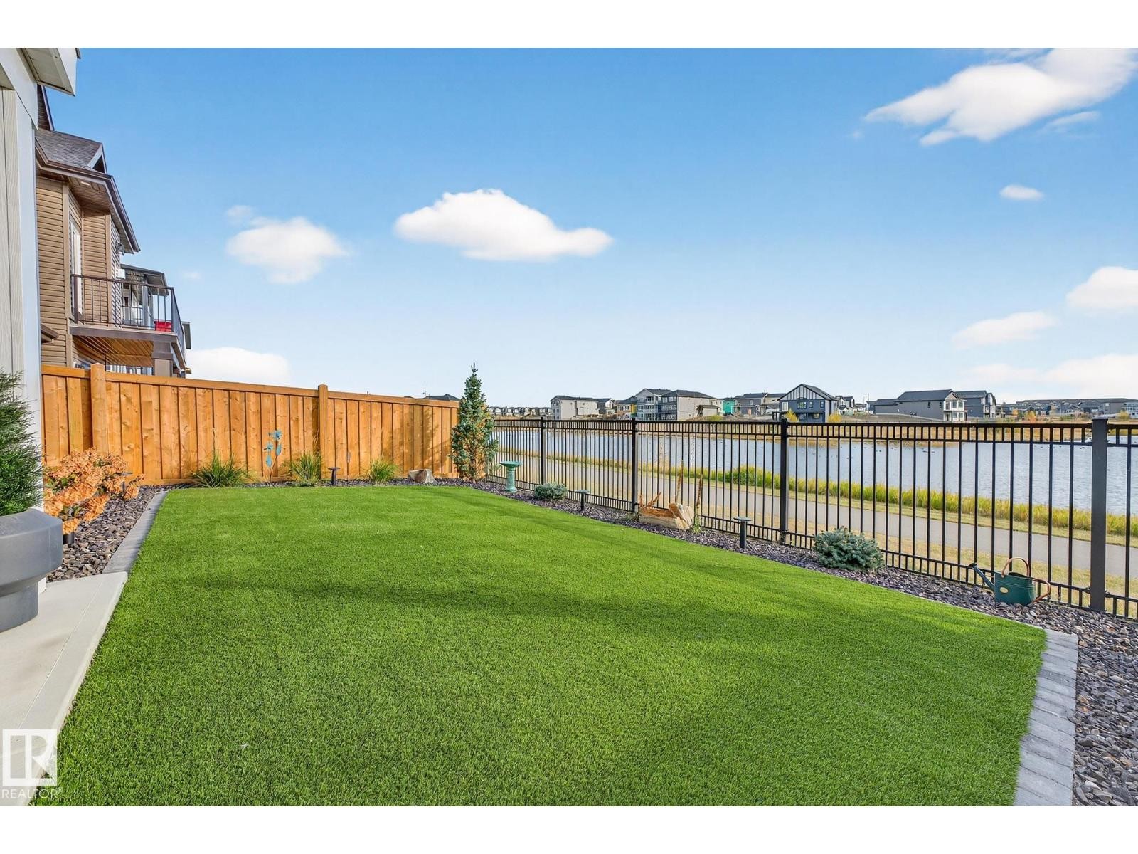 












37 EDGEFIELD WY

,
St. Albert,




Alberta
T8N8A1

