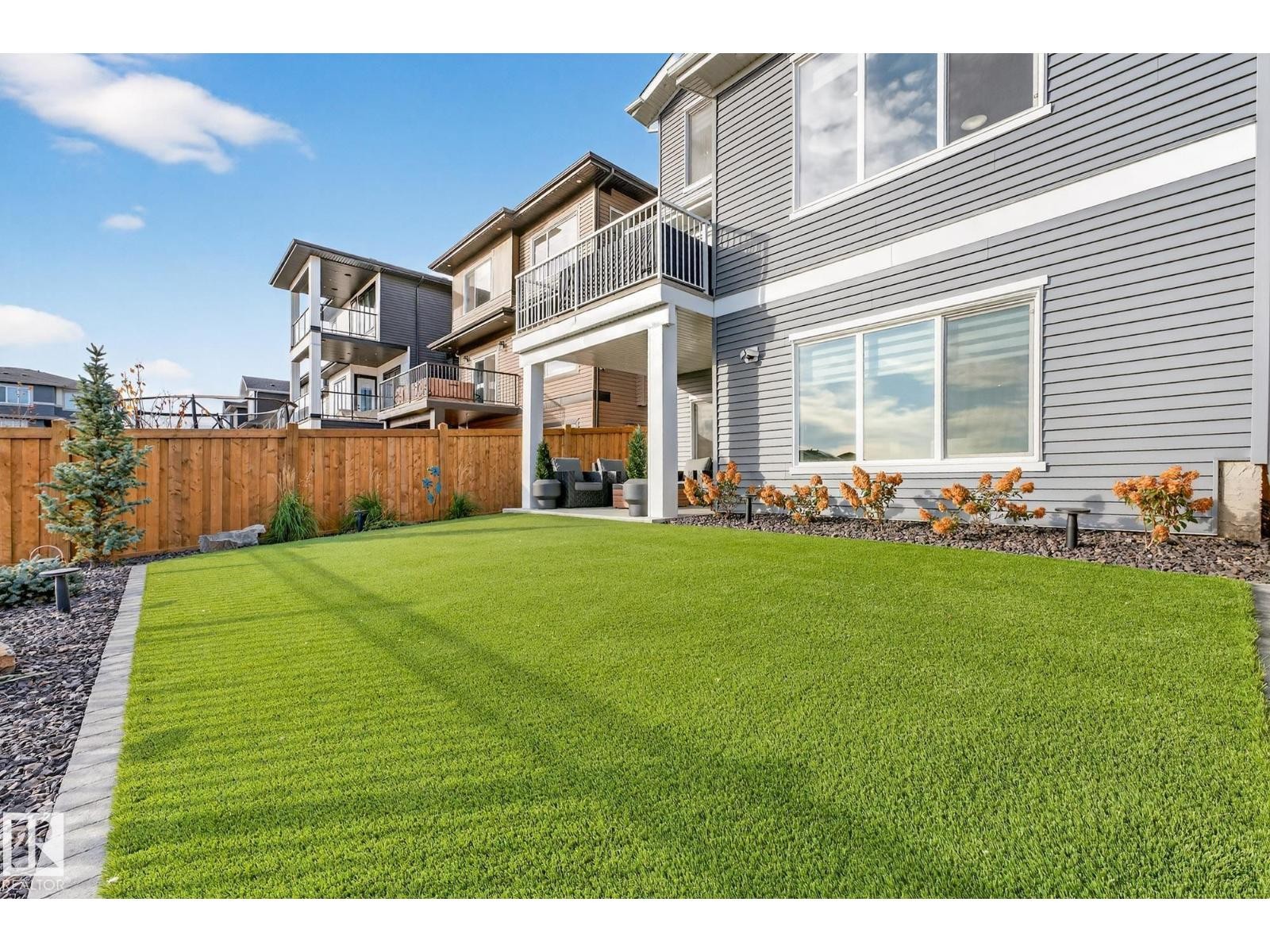 












37 EDGEFIELD WY

,
St. Albert,




Alberta
T8N8A1

