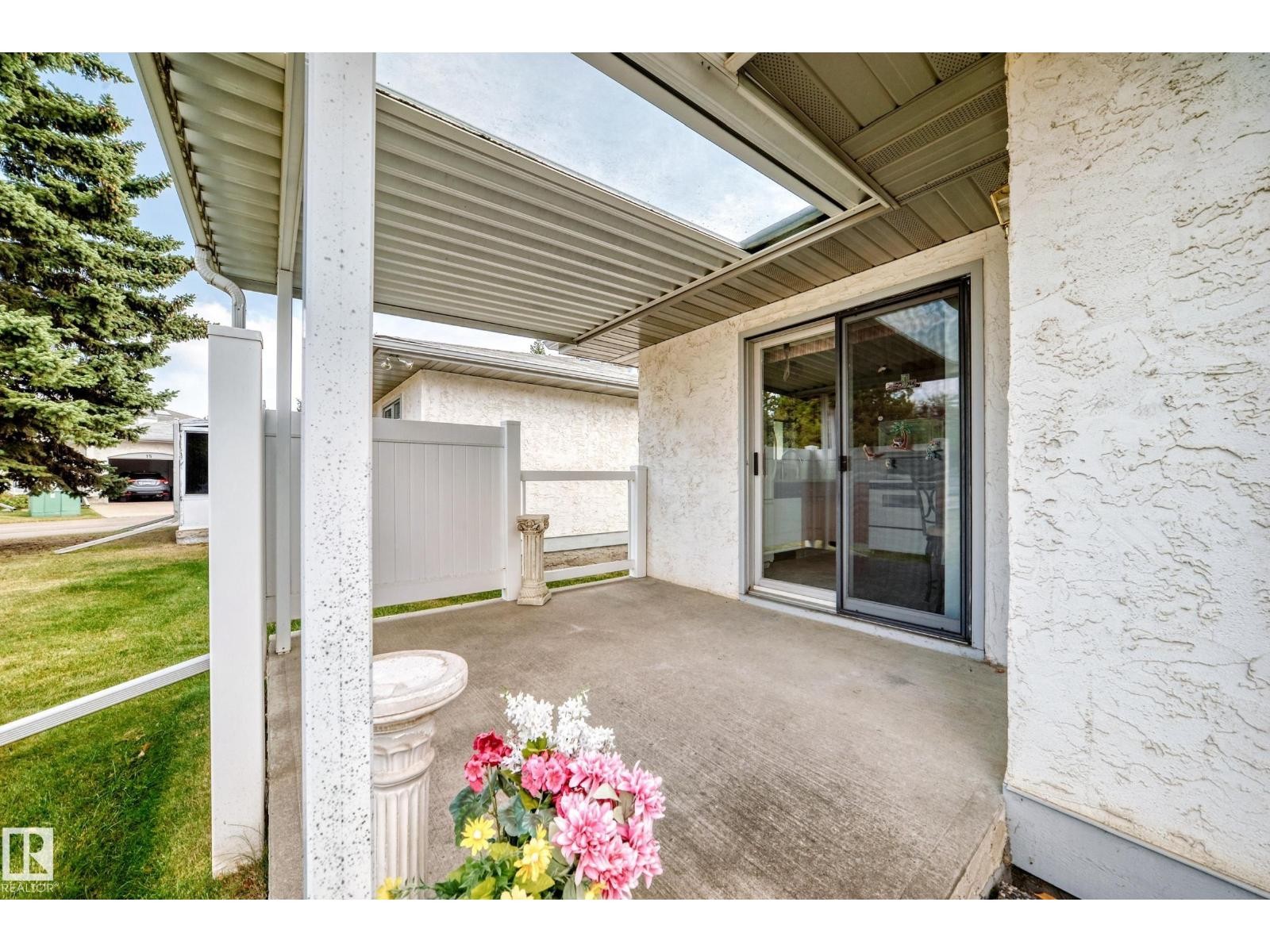 












9126 Garden RD

,
St. Albert,




Alberta
T8N5N3

