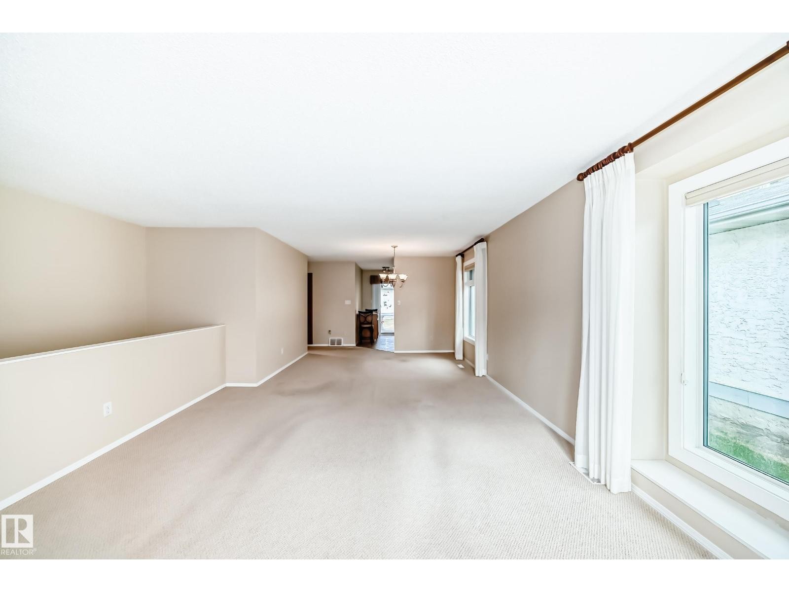 












9126 Garden RD

,
St. Albert,




Alberta
T8N5N3


