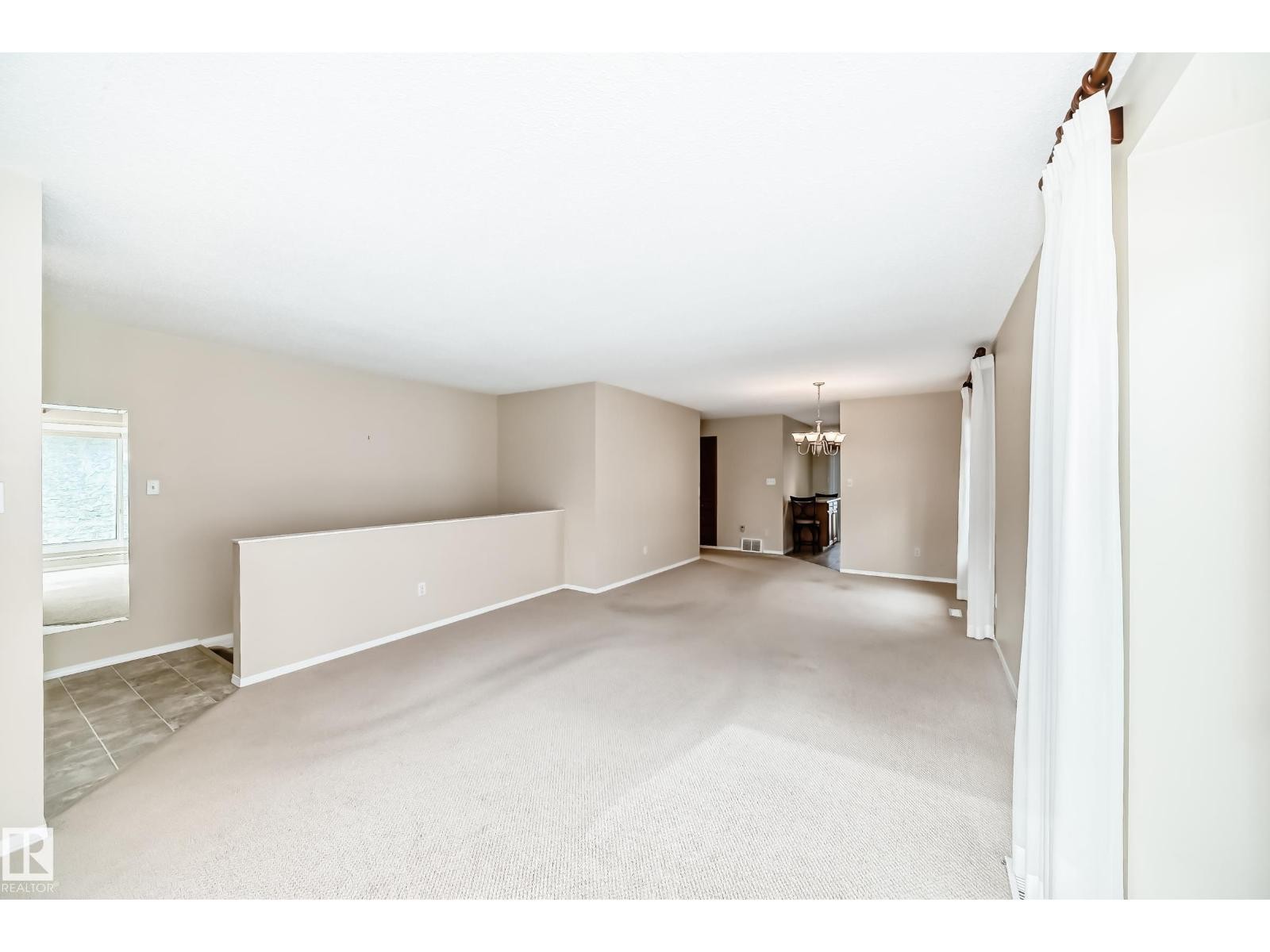 












9126 Garden RD

,
St. Albert,




Alberta
T8N5N3

