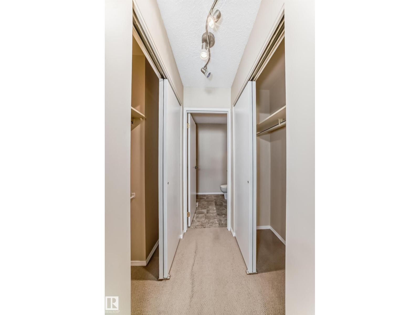












9126 Garden RD

,
St. Albert,




Alberta
T8N5N3

