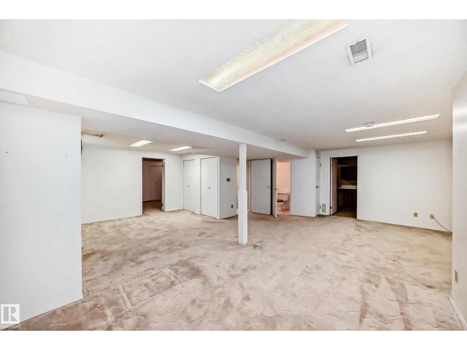 












9126 Garden RD

,
St. Albert,




Alberta
T8N5N3

