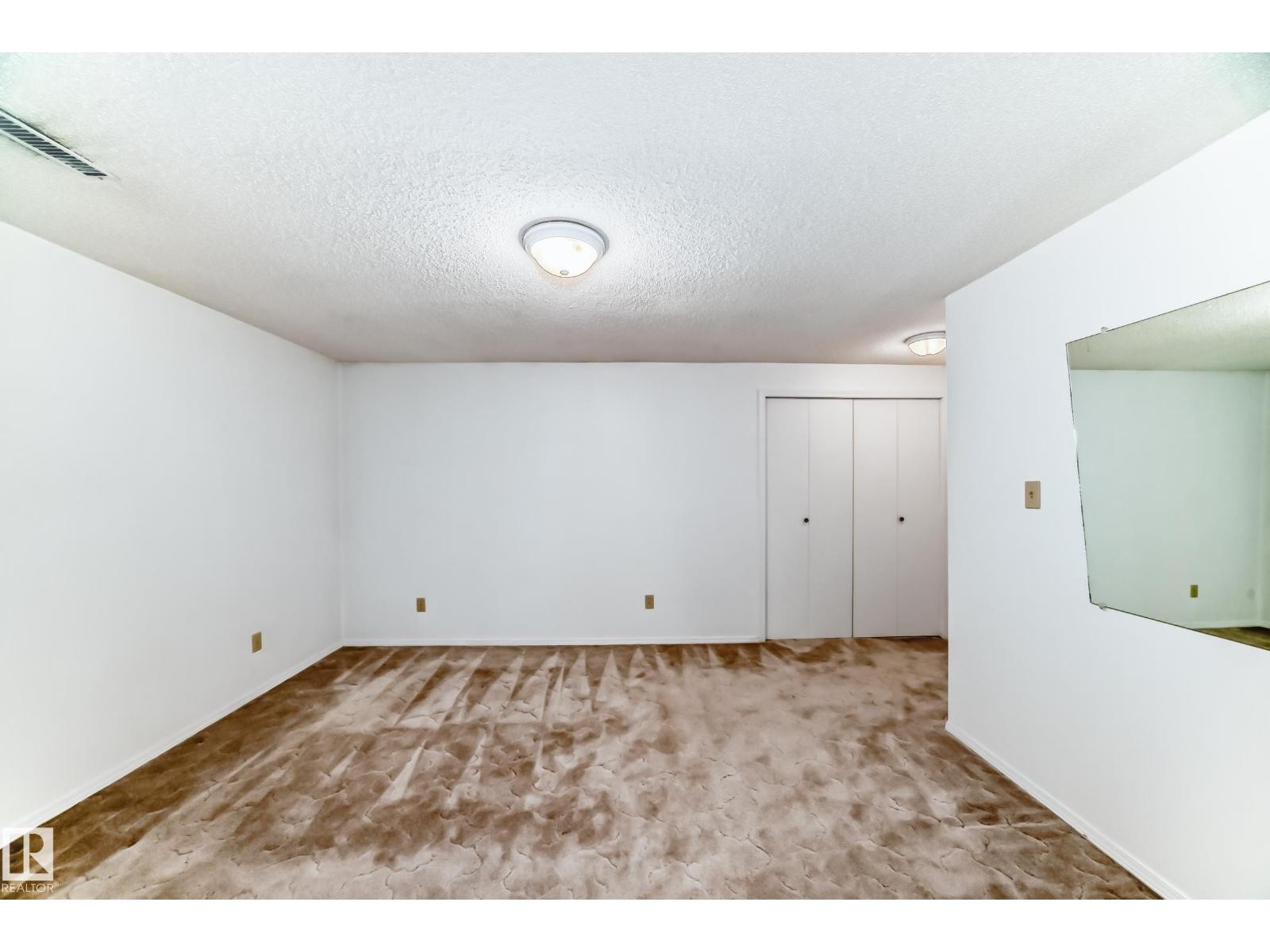 












9126 Garden RD

,
St. Albert,




Alberta
T8N5N3

