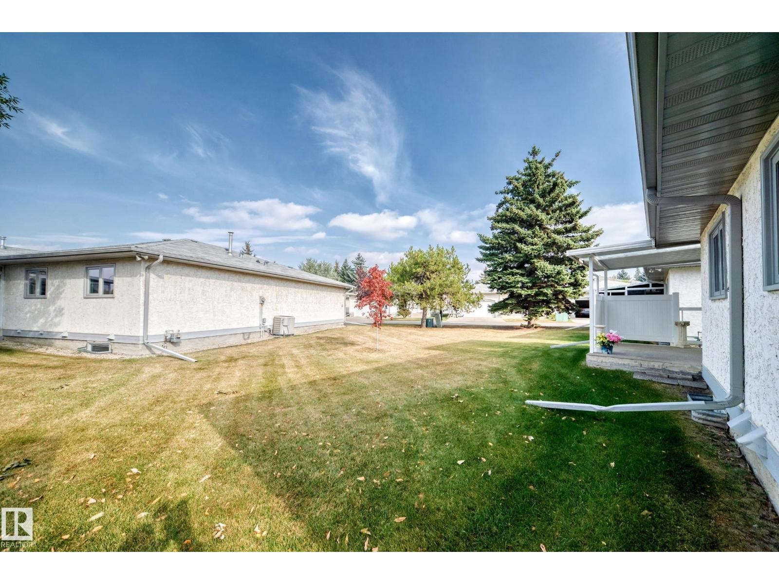 












9126 Garden RD

,
St. Albert,




Alberta
T8N5N3

