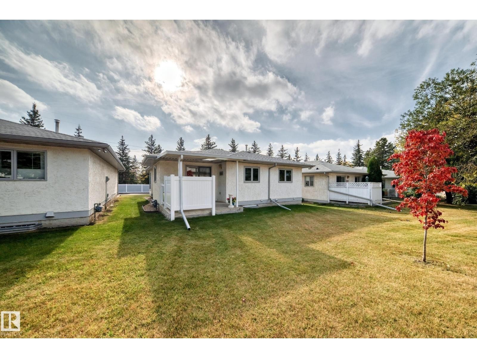












9126 Garden RD

,
St. Albert,




Alberta
T8N5N3

