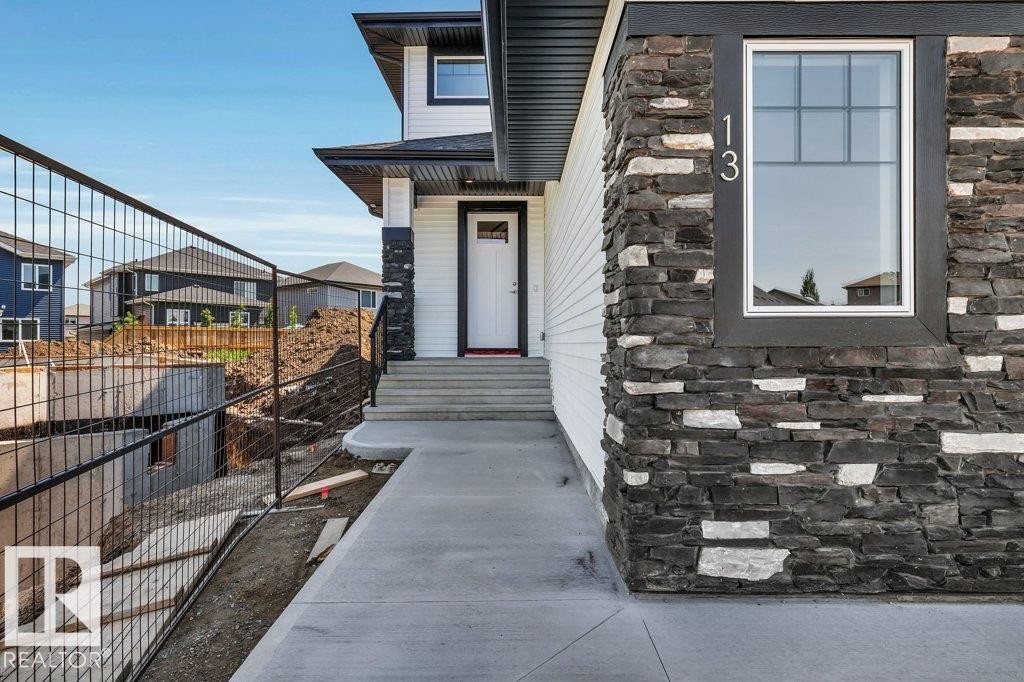 












13 HILLWOOD TC

,
Spruce Grove,




Alberta
T7X0X4

