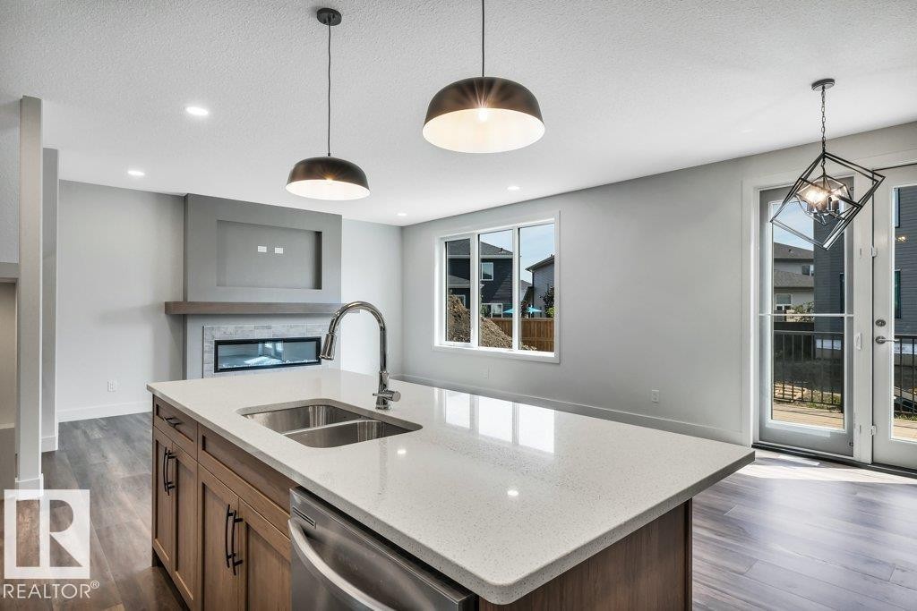 












13 HILLWOOD TC

,
Spruce Grove,




Alberta
T7X0X4

