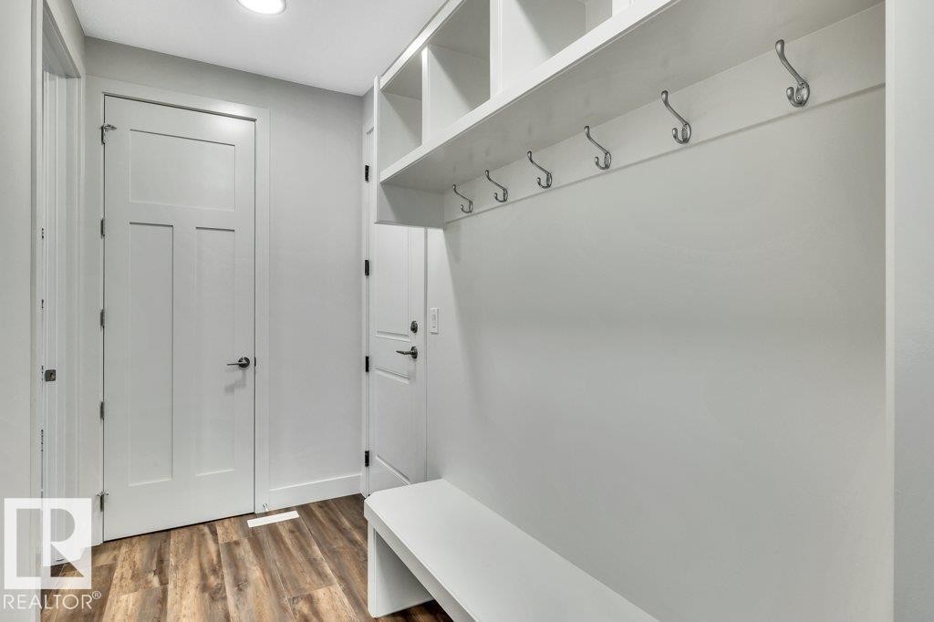 












13 HILLWOOD TC

,
Spruce Grove,




Alberta
T7X0X4

